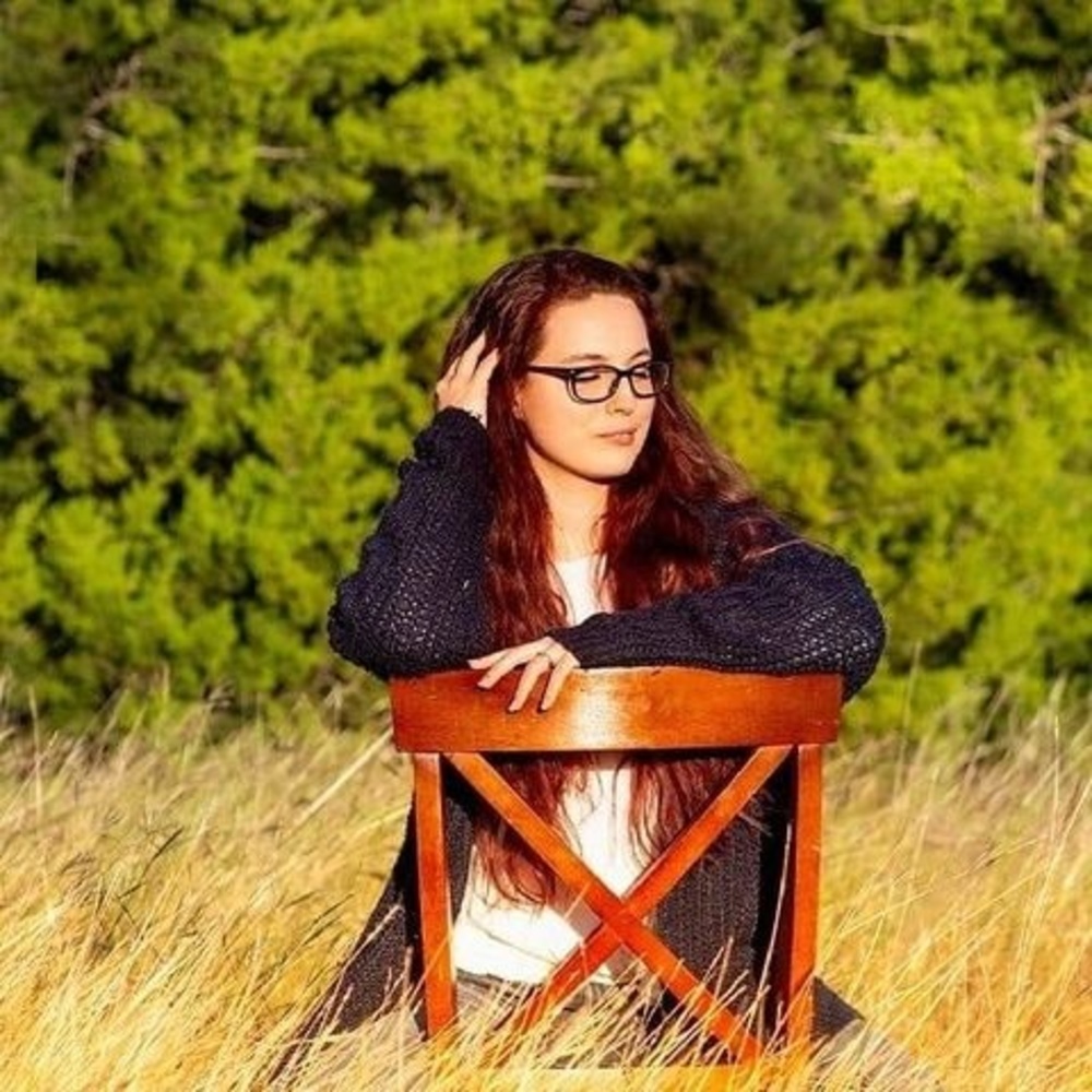 Meet your Posher, Makayla